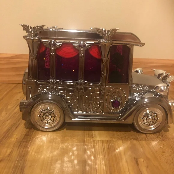 Halloween Ghost Car Candle Holder Lights Up - Picture 1 of 4